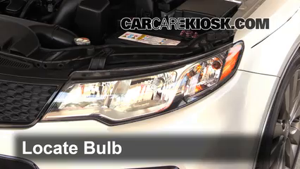 2013 Kia Forte Koup SX 2.4L 4 Cyl. Éclairage Feu clignotant avant (remplacer l'ampoule)